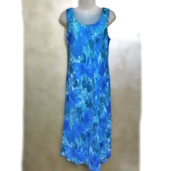 Studio I Dresses & Skirts - Beautiful Floral Shift Dress Like New 10P